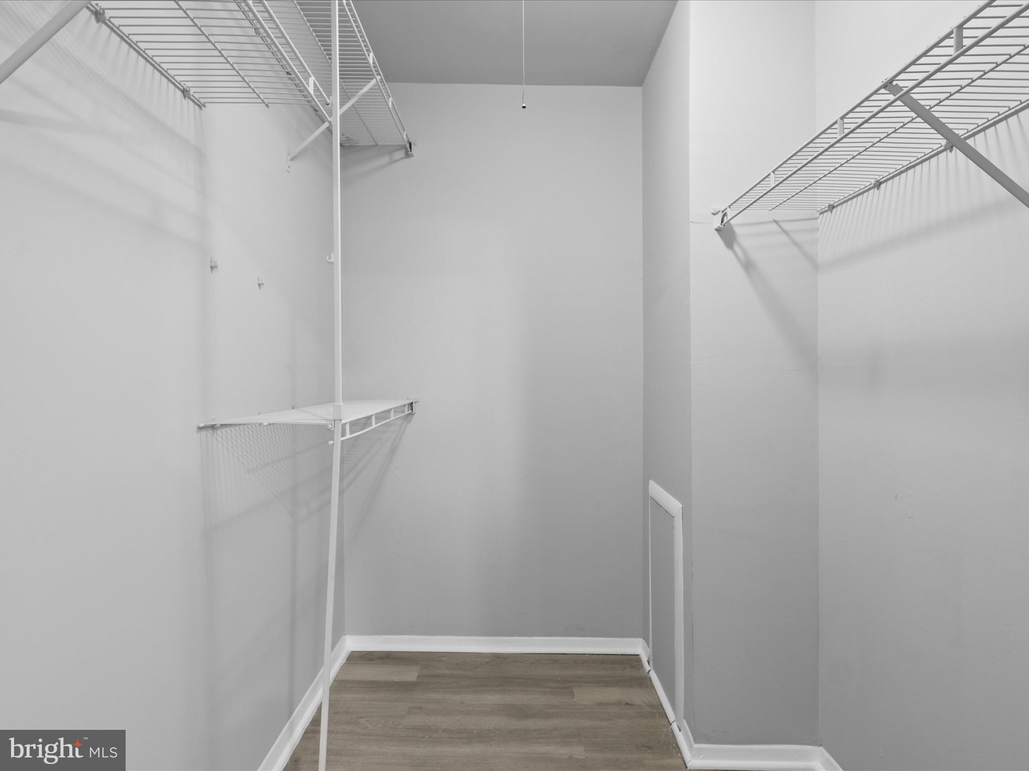 SAXONY SQUARE - Residential