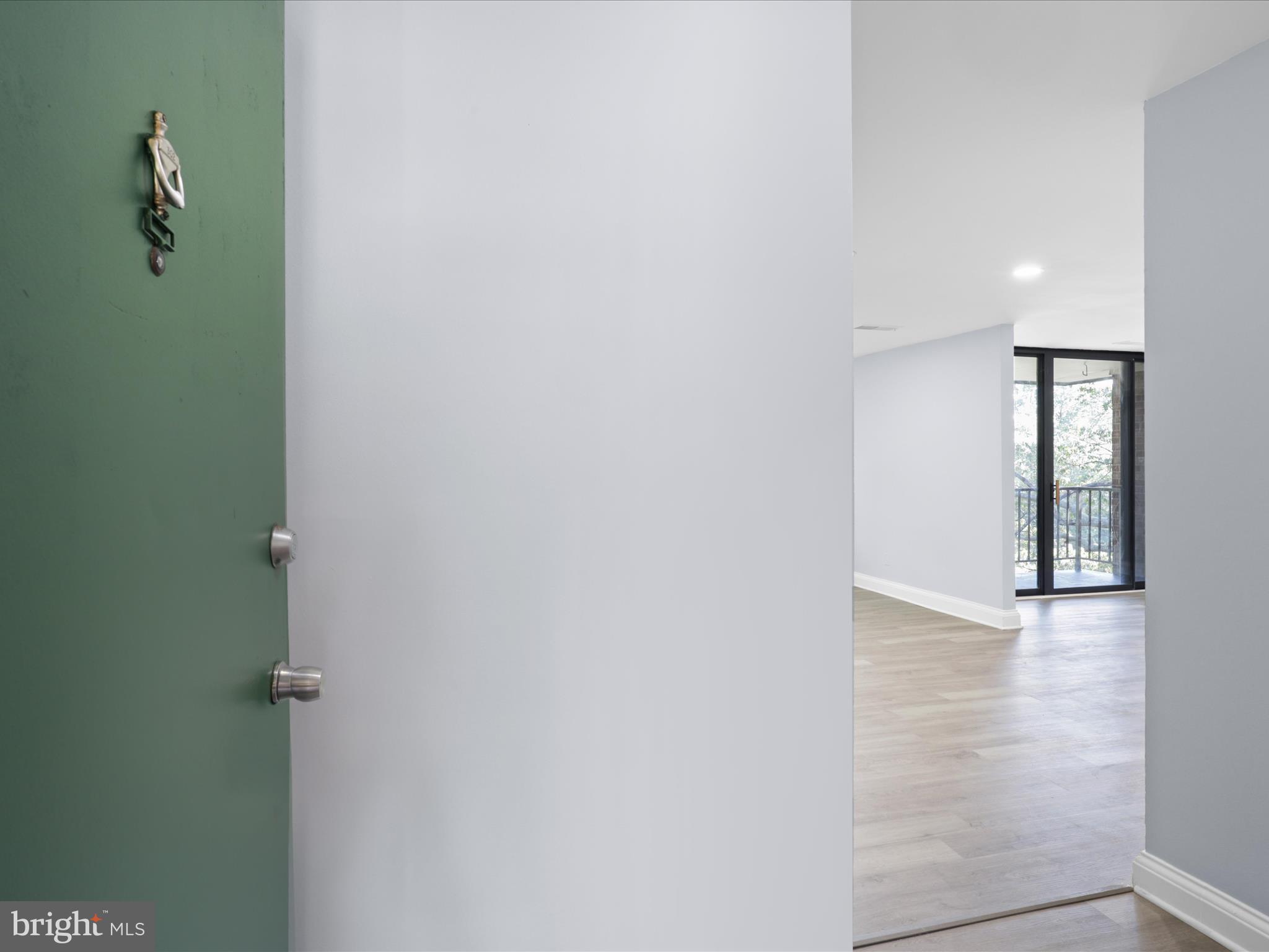 SAXONY SQUARE - Residential