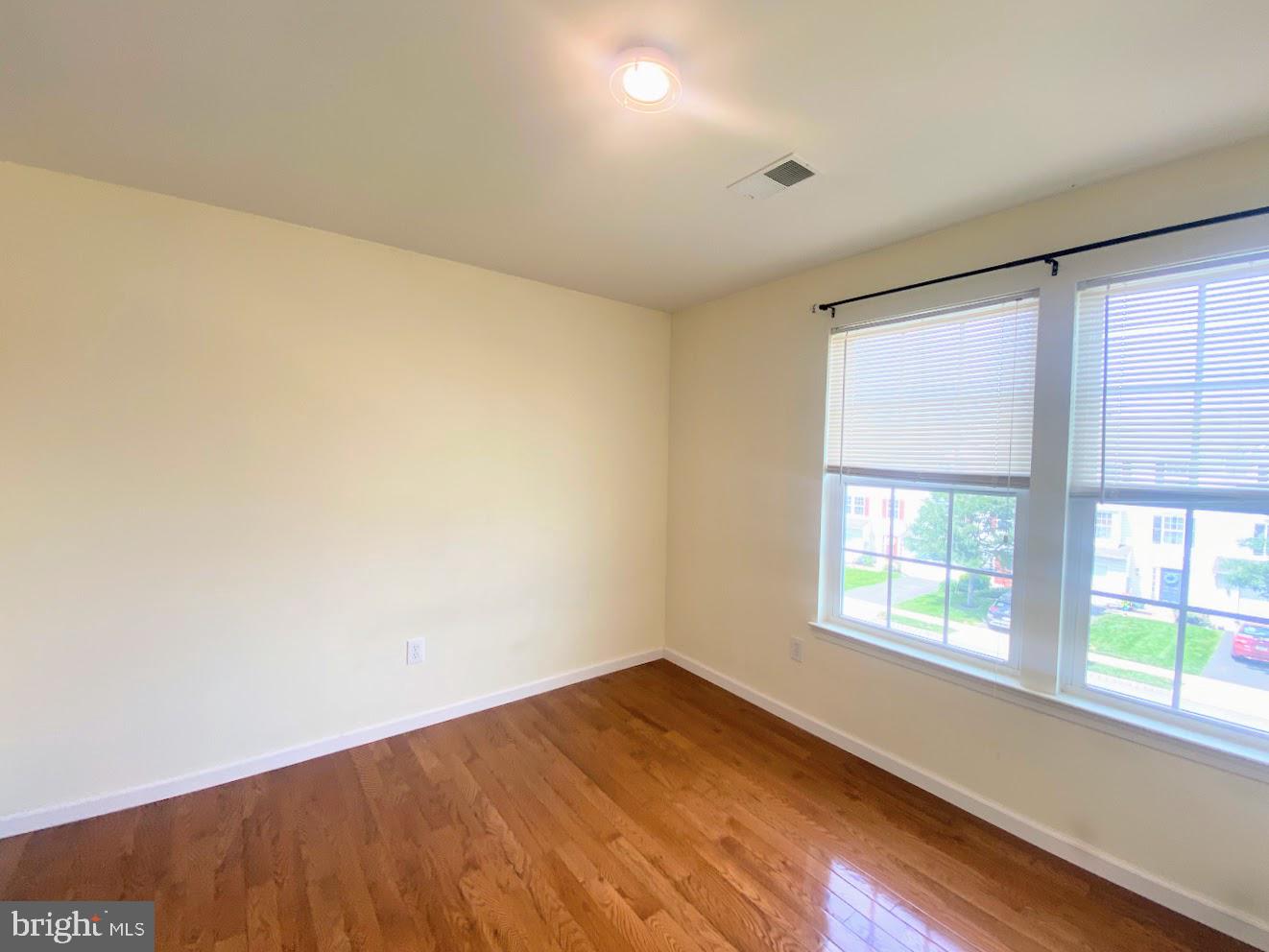 COVENTRY GLEN - Residential Lease