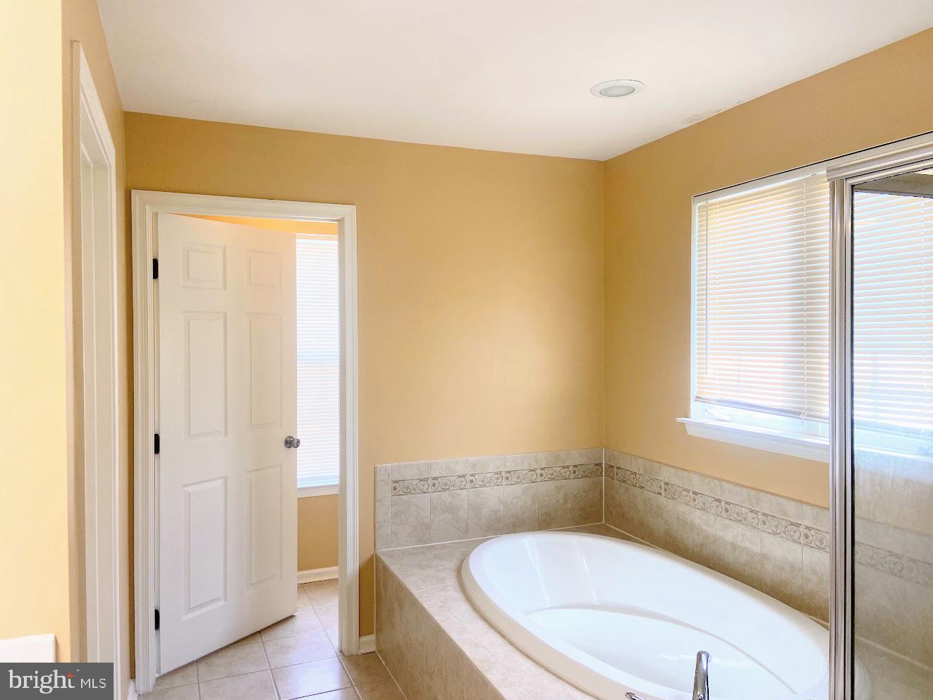 COVENTRY GLEN - Residential Lease