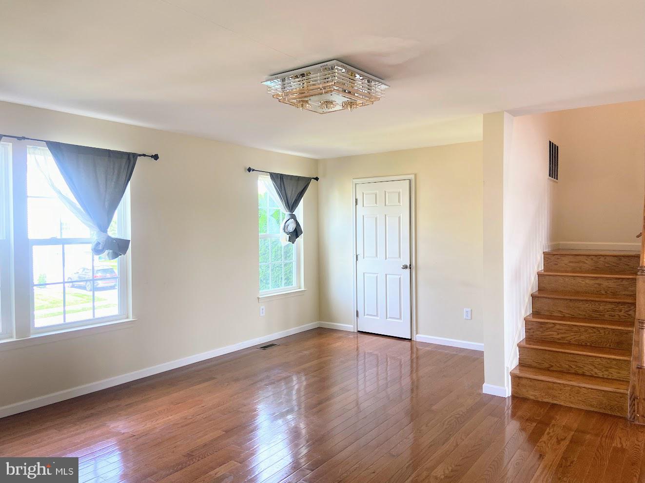 COVENTRY GLEN - Residential Lease