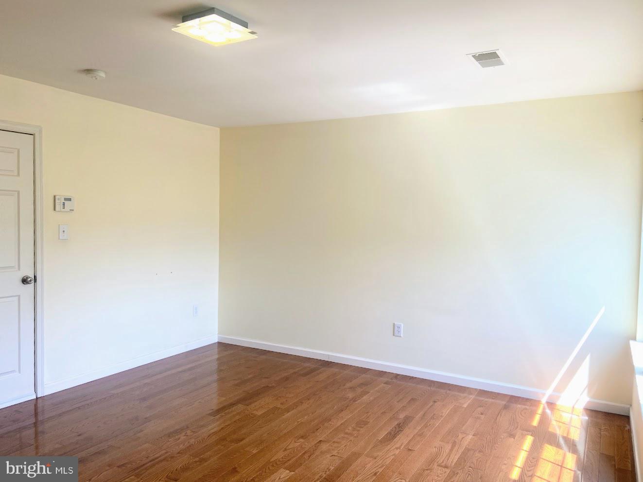 COVENTRY GLEN - Residential Lease