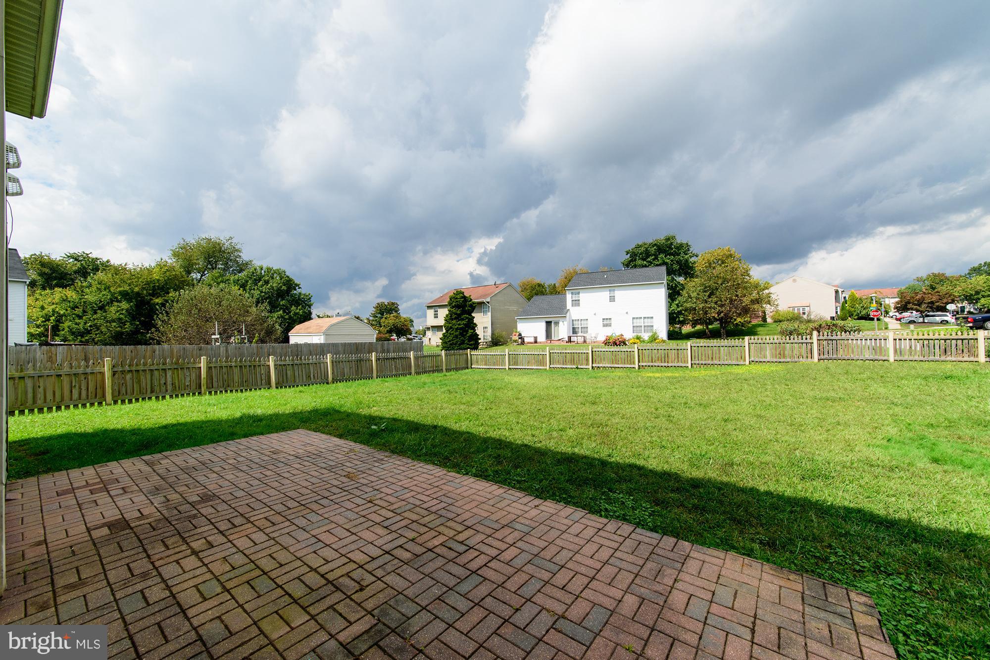 RIVERSIDE - Residential Lease