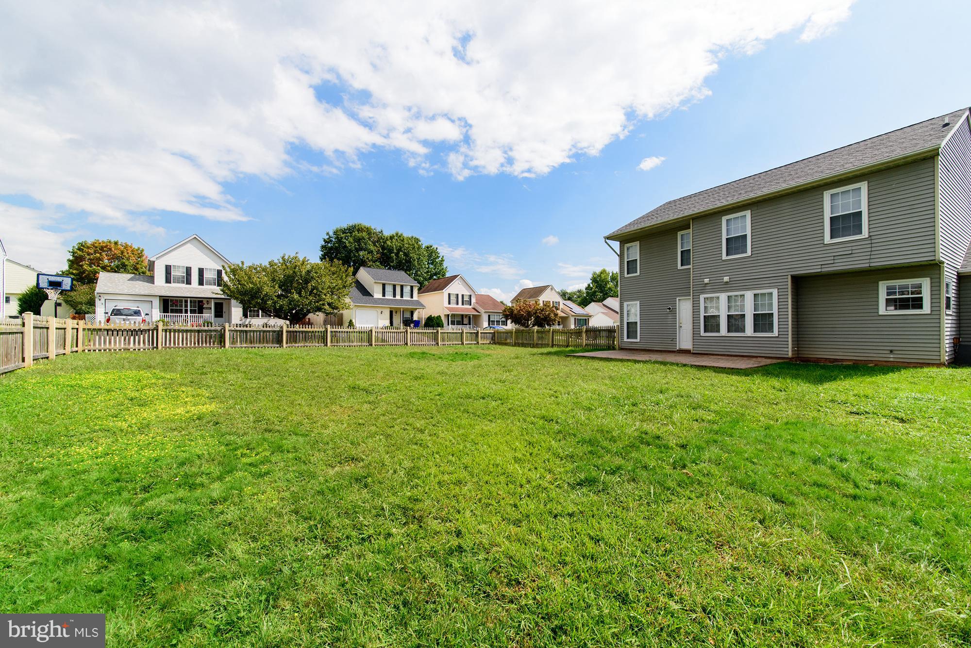 RIVERSIDE - Residential Lease