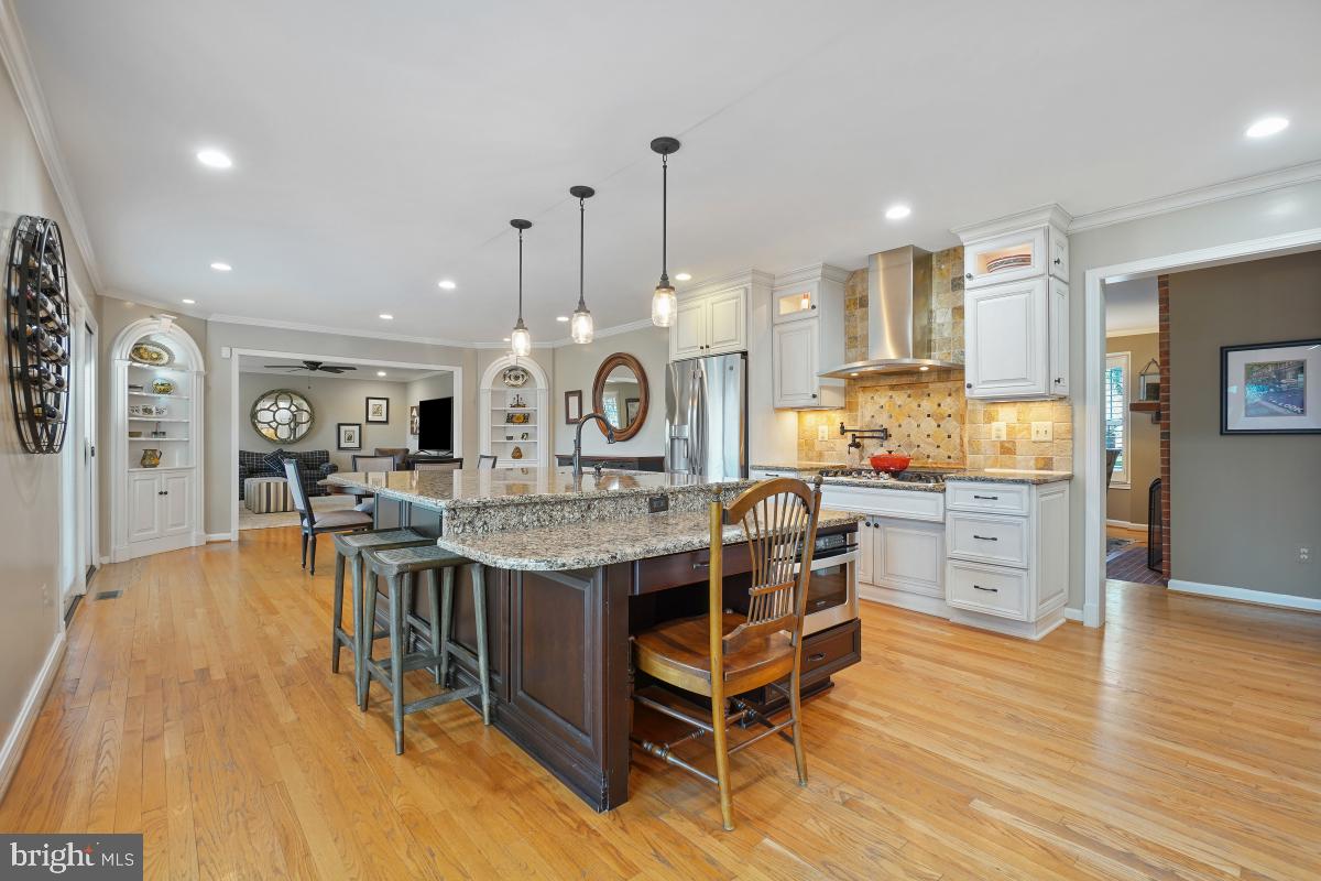 SPRING MEADOWS - Residential