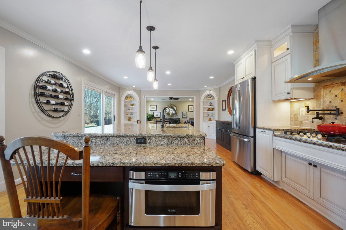 SPRING MEADOWS - Residential