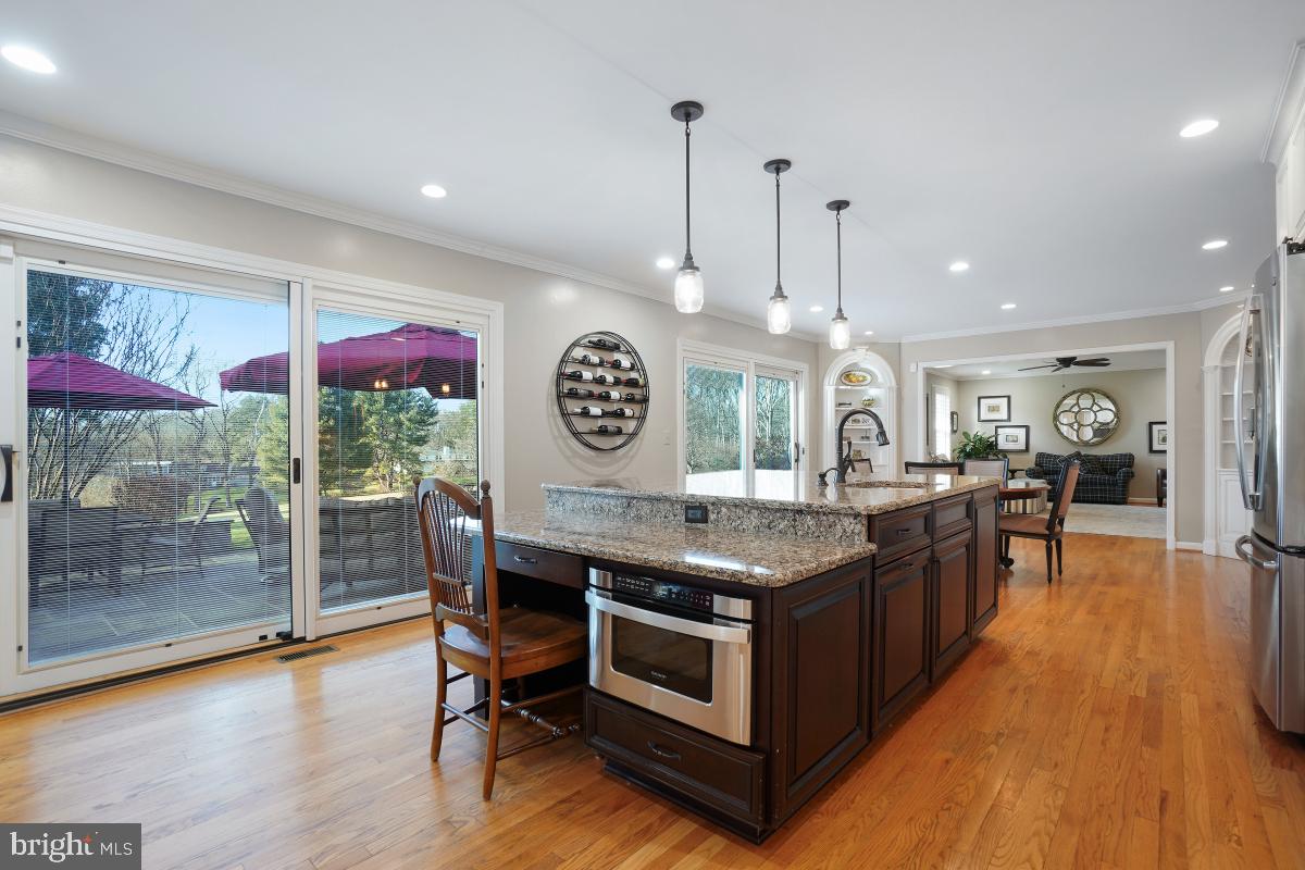 SPRING MEADOWS - Residential