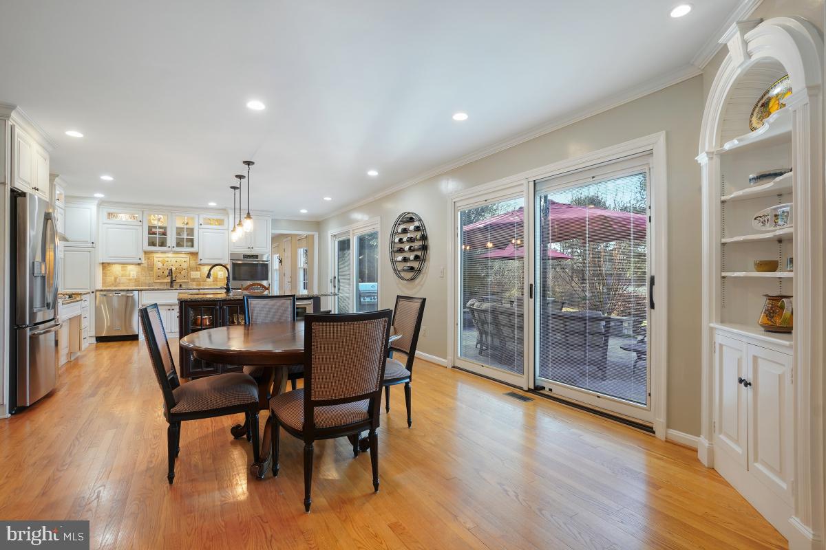 SPRING MEADOWS - Residential