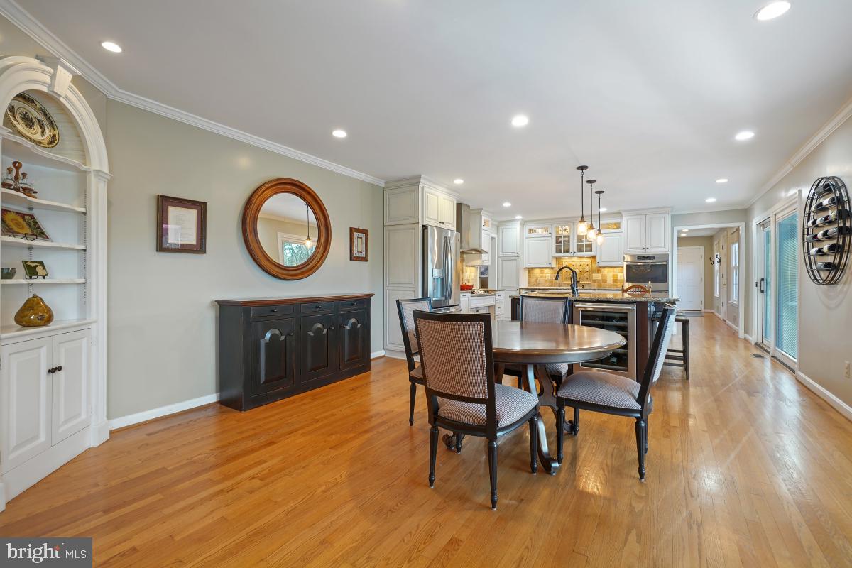 SPRING MEADOWS - Residential