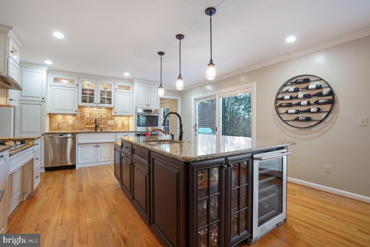 SPRING MEADOWS - Residential