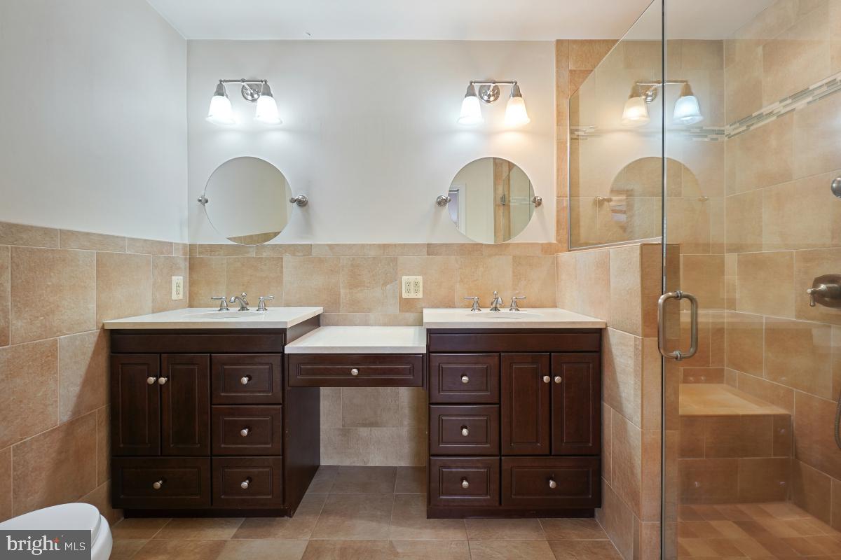 SPRING MEADOWS - Residential