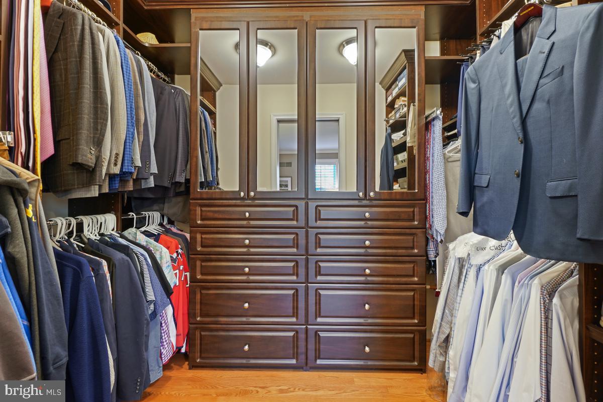 SPRING MEADOWS - Residential