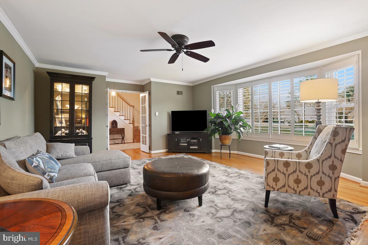 SPRING MEADOWS - Residential