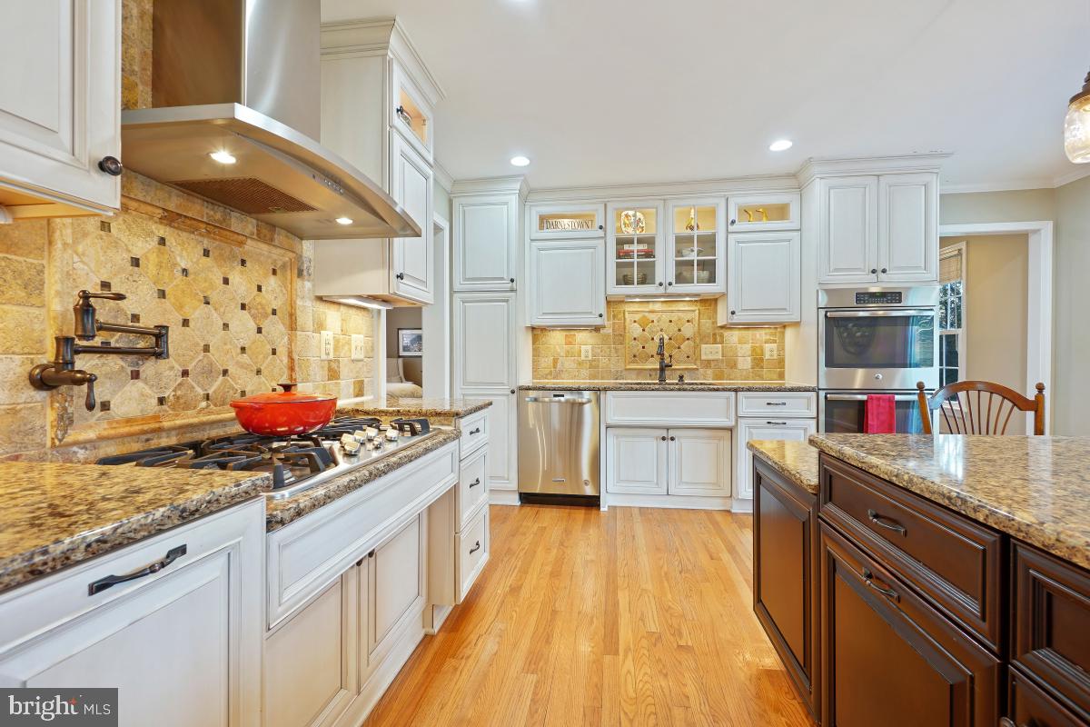 SPRING MEADOWS - Residential