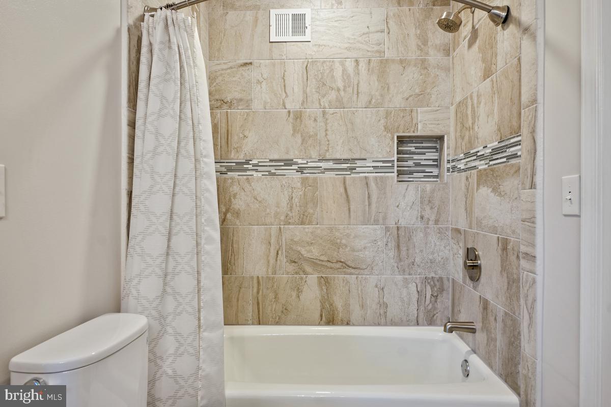 SPRING MEADOWS - Residential