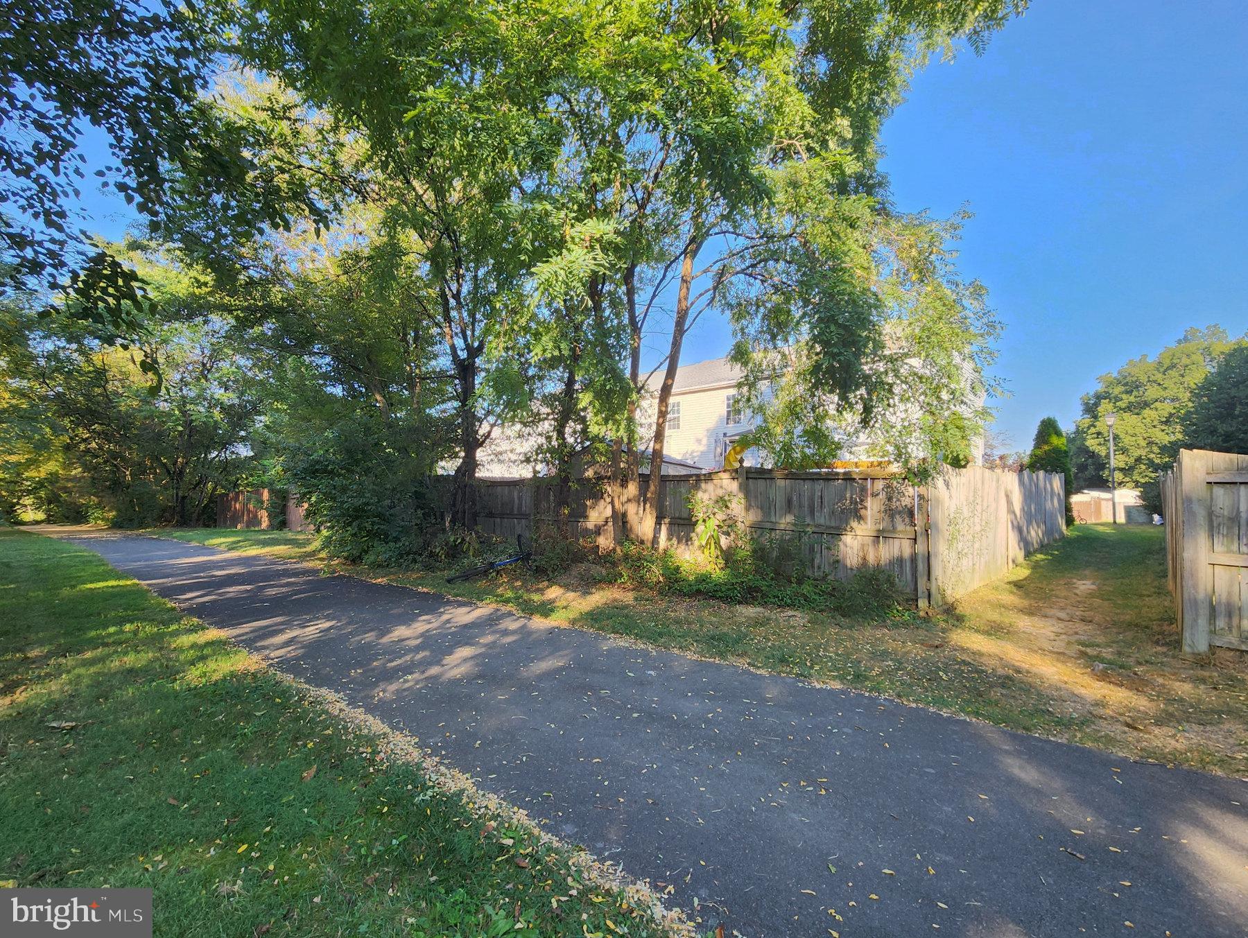 VILLAGE AT SHERANDO - Residential Lease