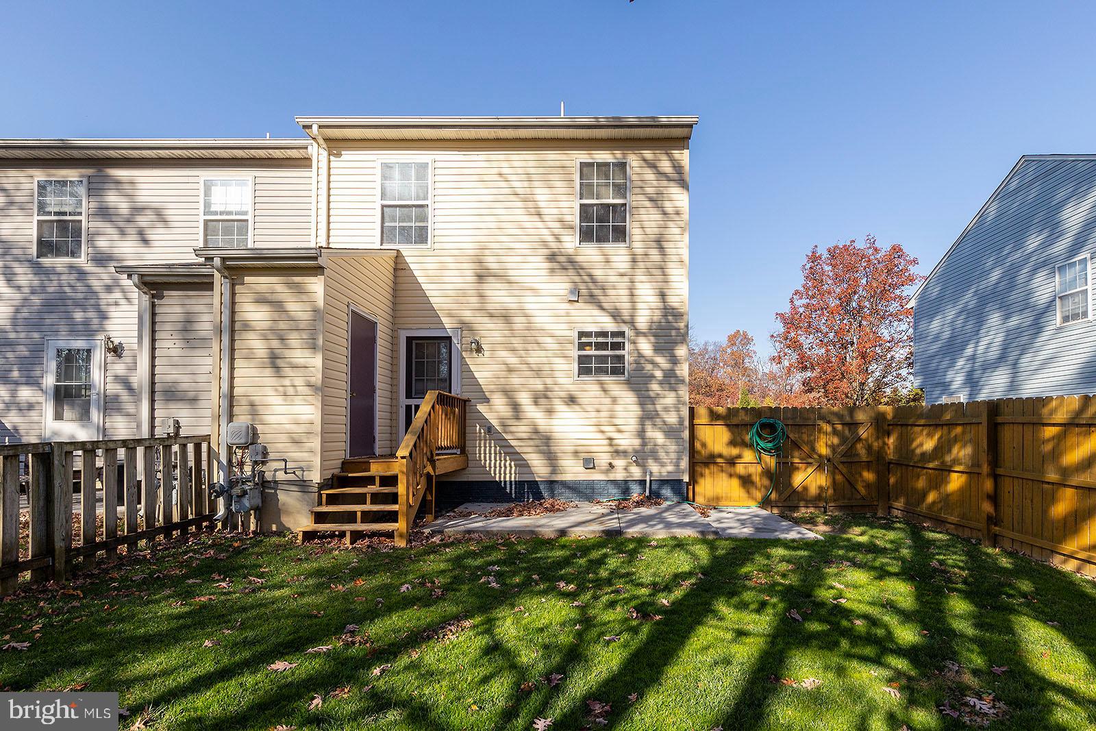 VILLAGE AT SHERANDO - Residential Lease