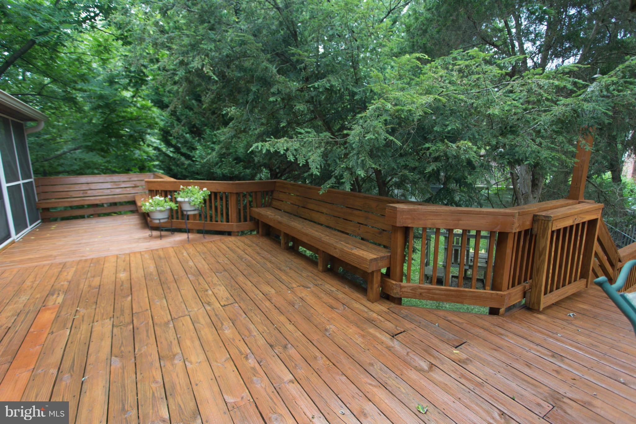 STONEYBROOKE - Residential