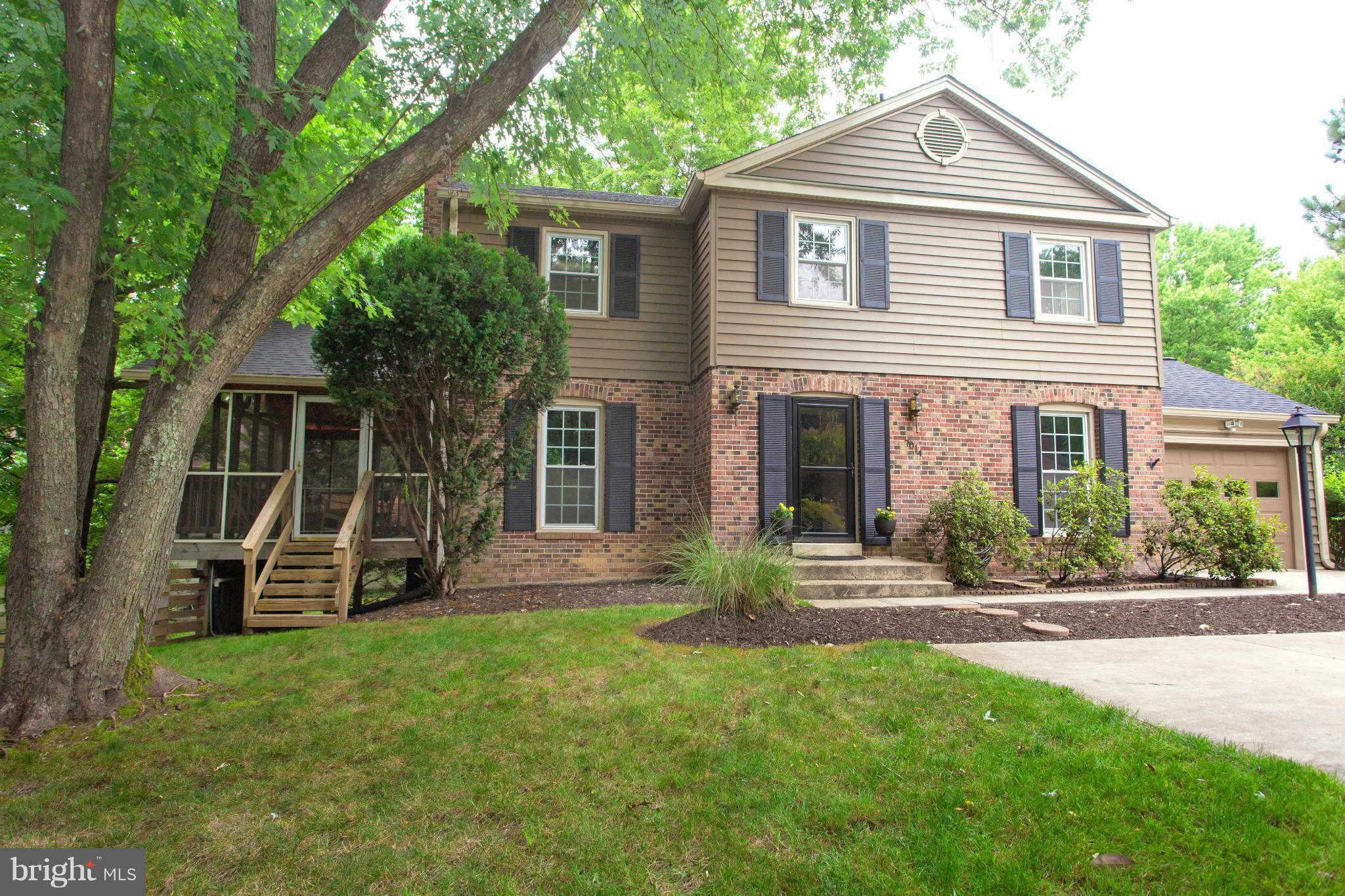 STONEYBROOKE - Residential