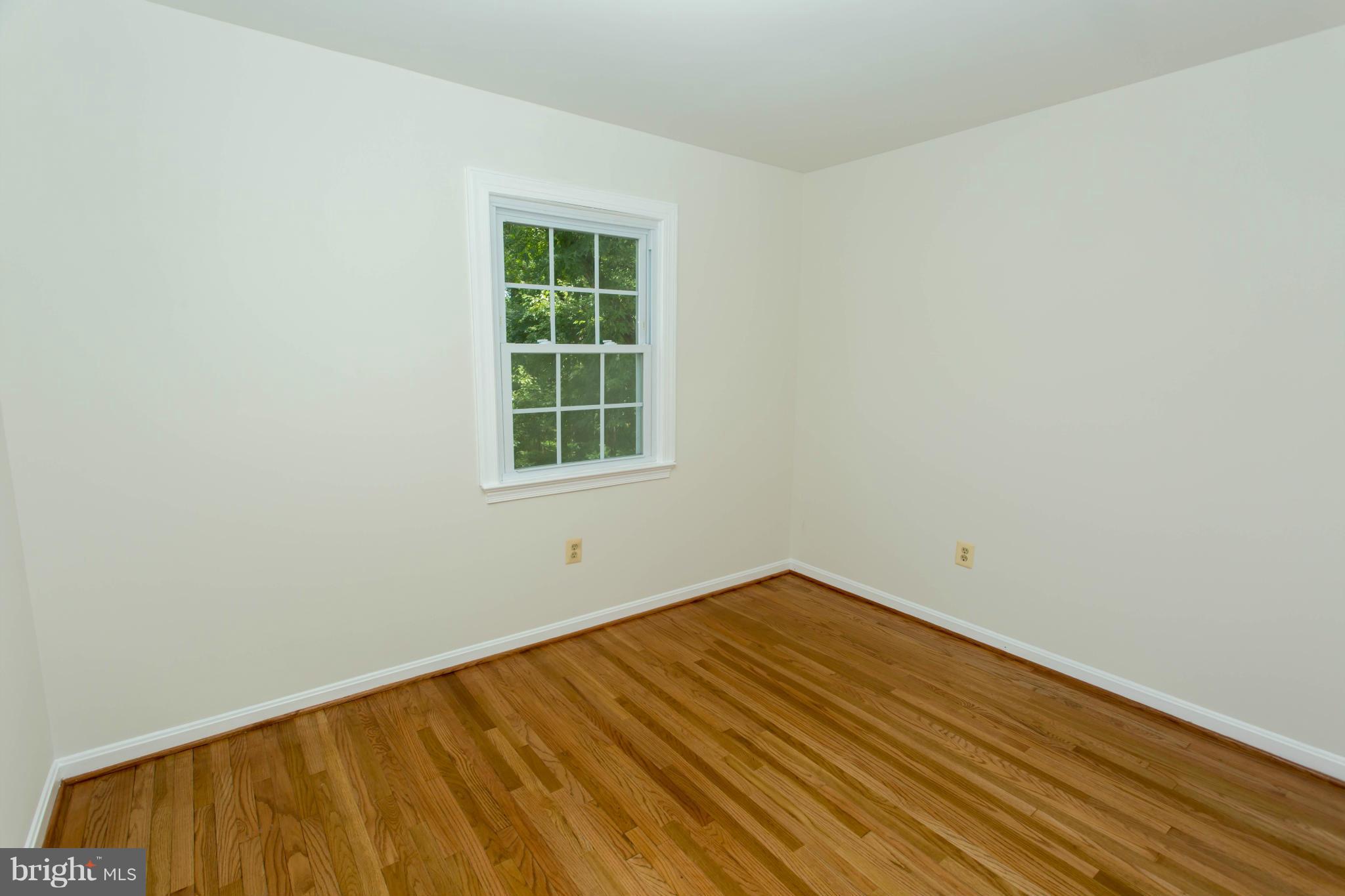 STONEYBROOKE - Residential