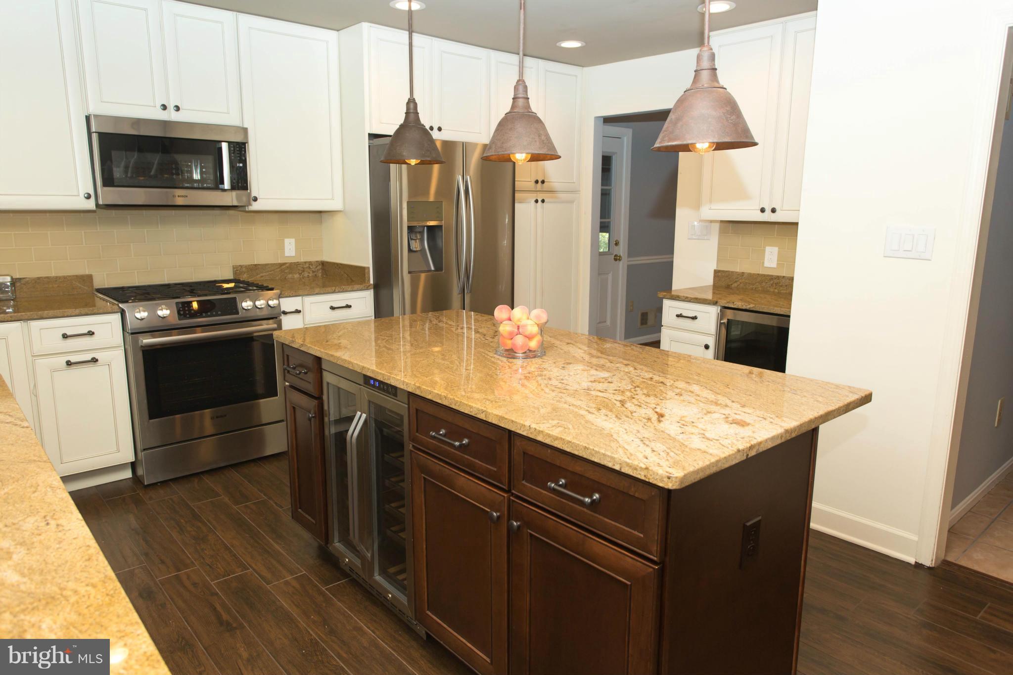 STONEYBROOKE - Residential