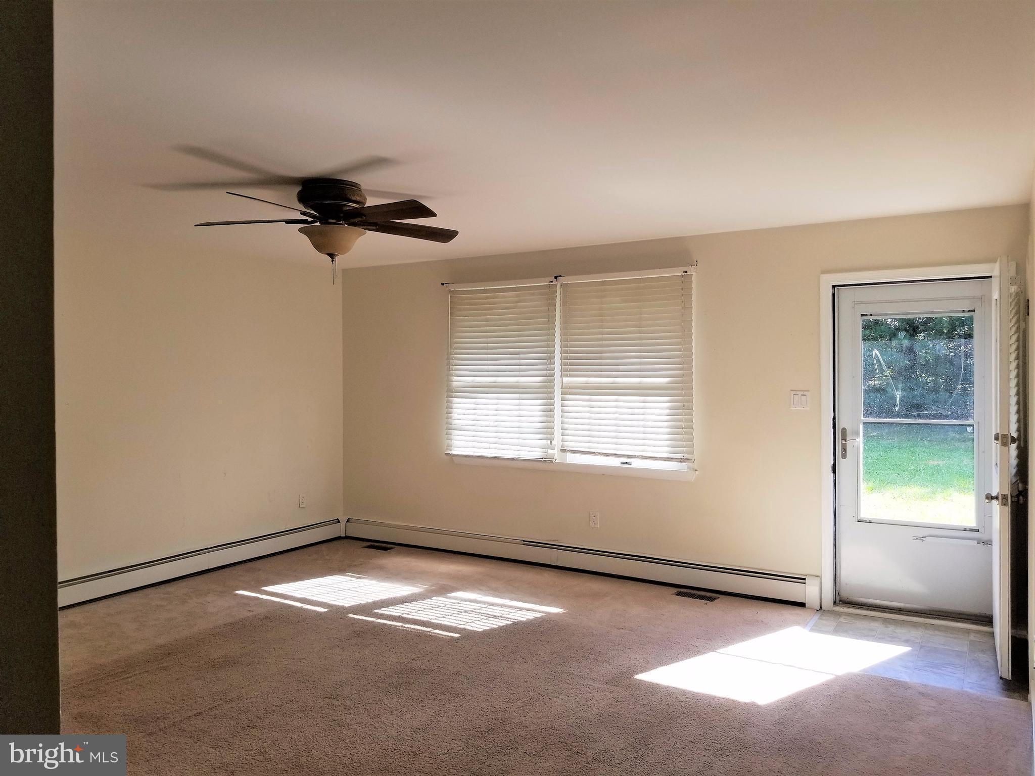 CENTREVILLE - Residential Lease