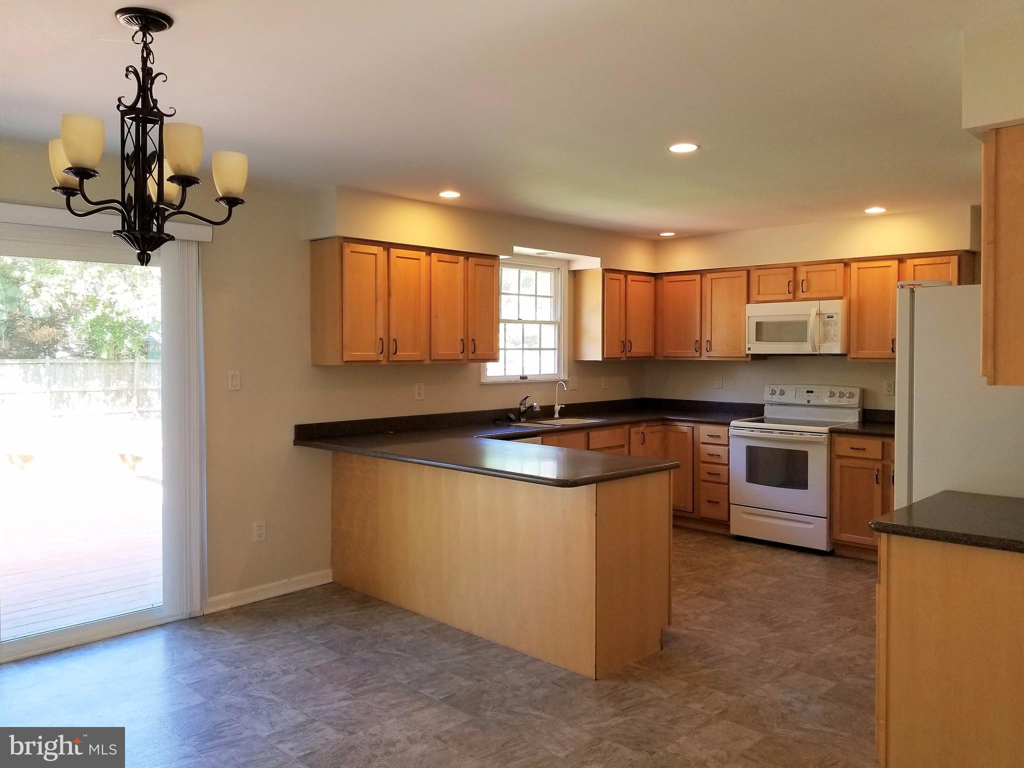 CENTREVILLE - Residential Lease