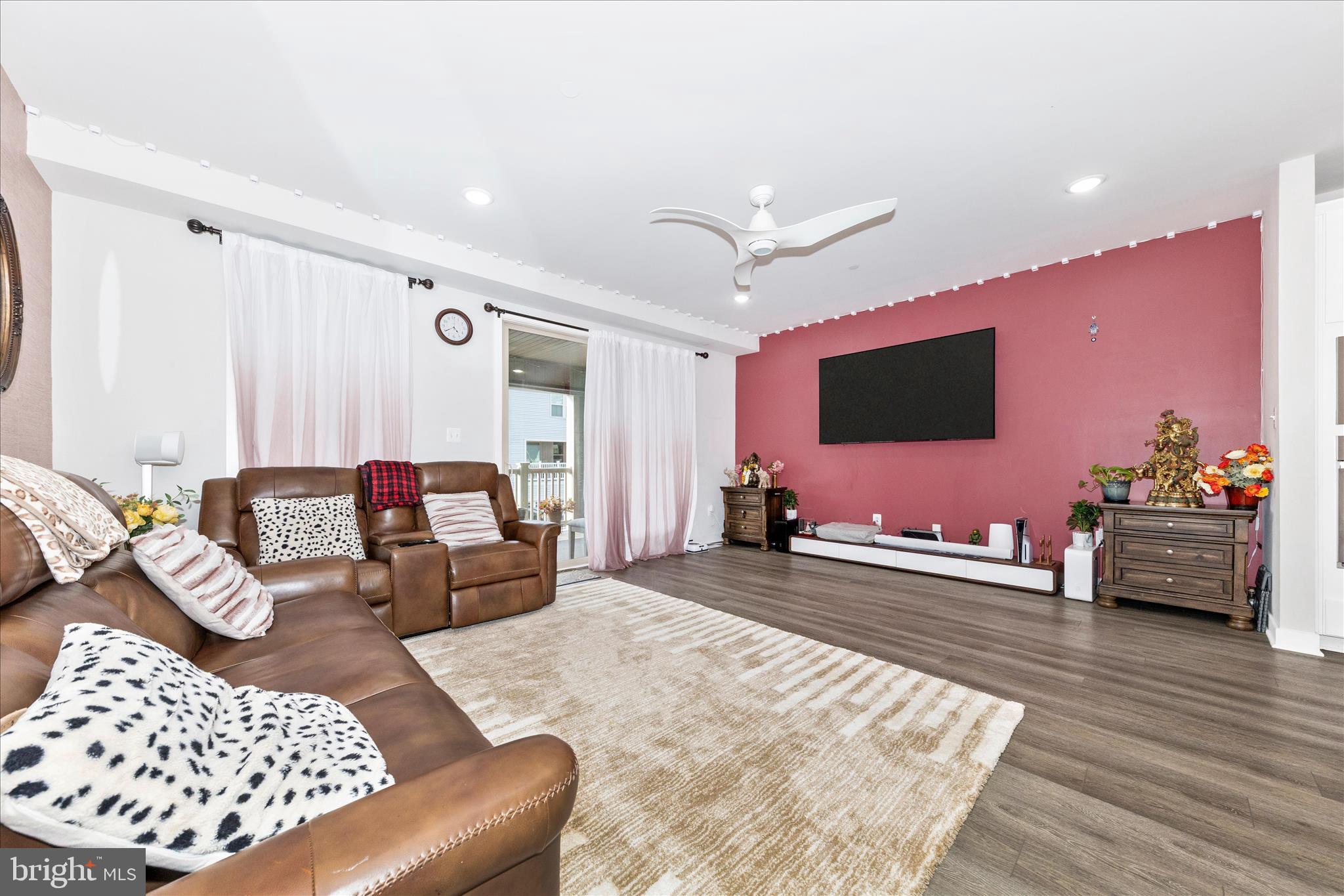 LAKE LINGANORE OAKDALE - Residential