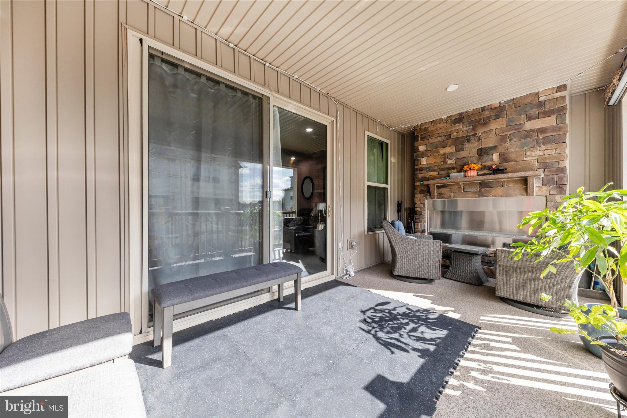 LAKE LINGANORE OAKDALE - Residential