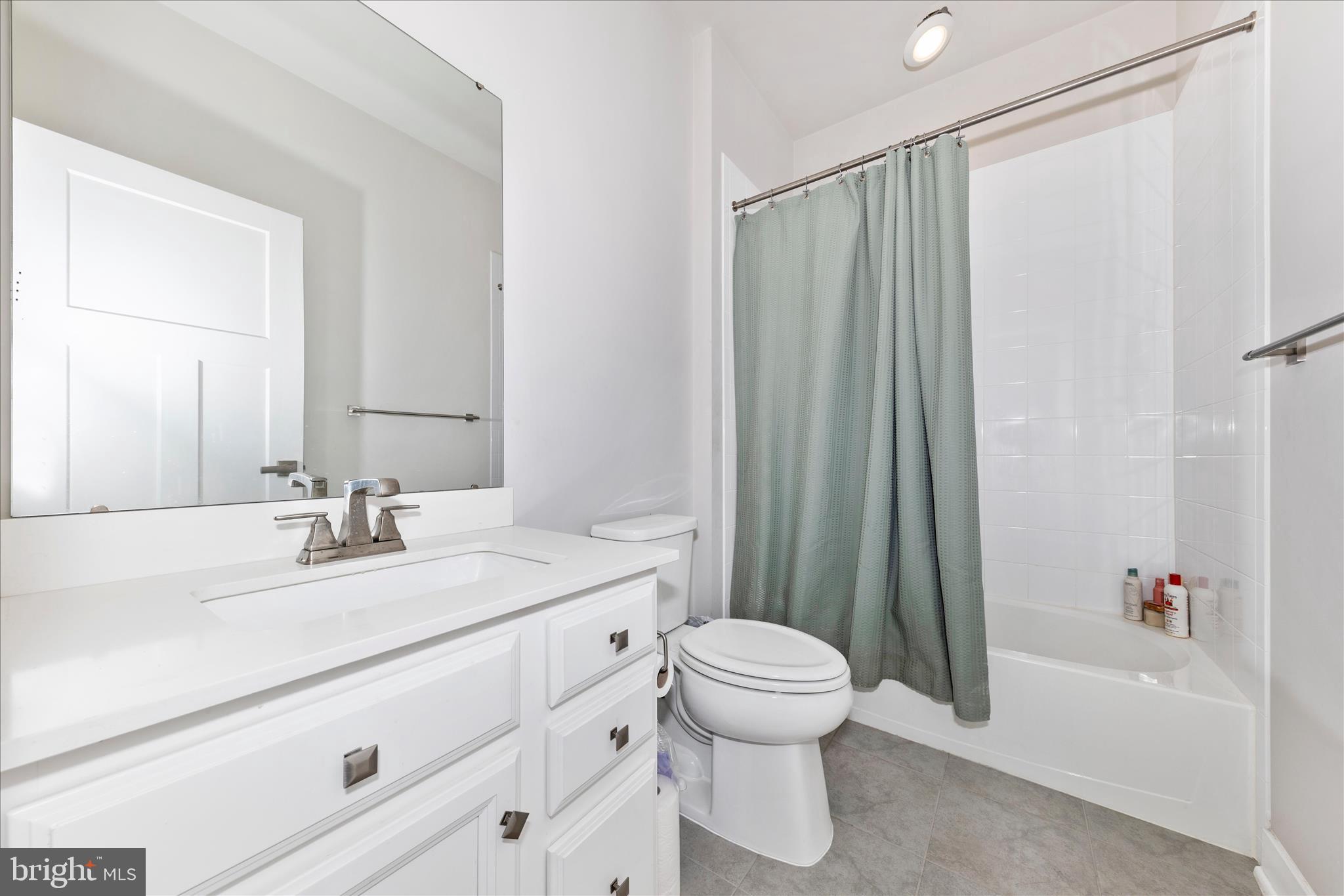 LAKE LINGANORE OAKDALE - Residential