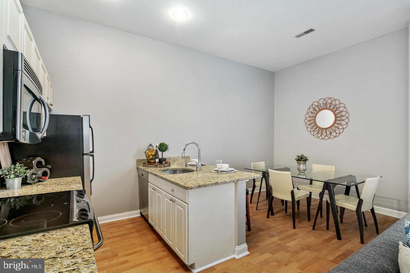 OLD CITY - Residential Lease