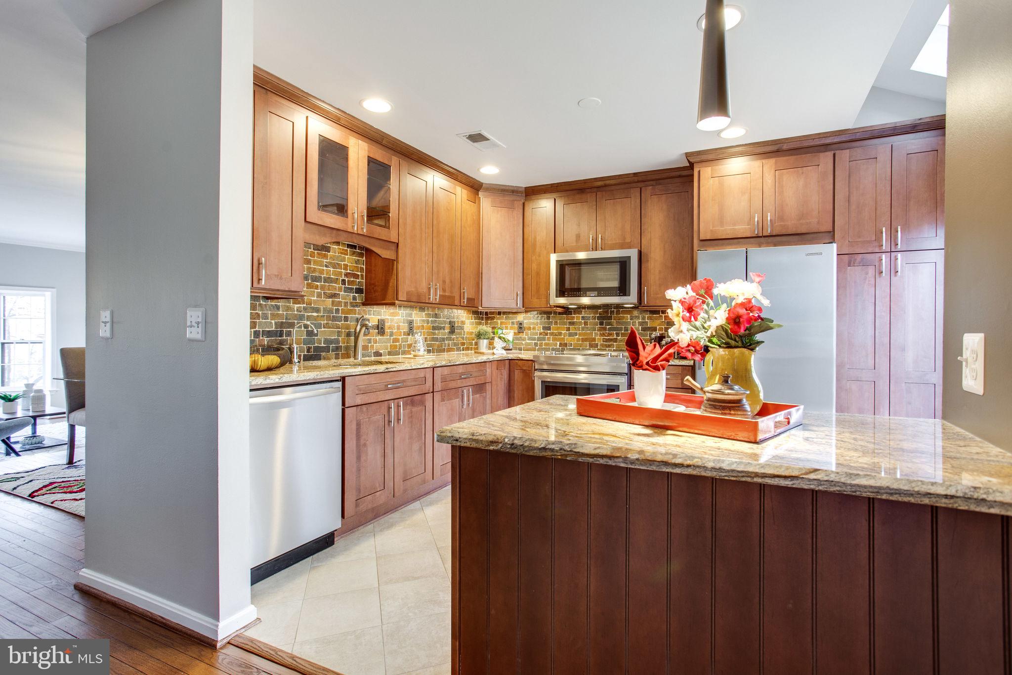 POTOMAC GROVE - Residential