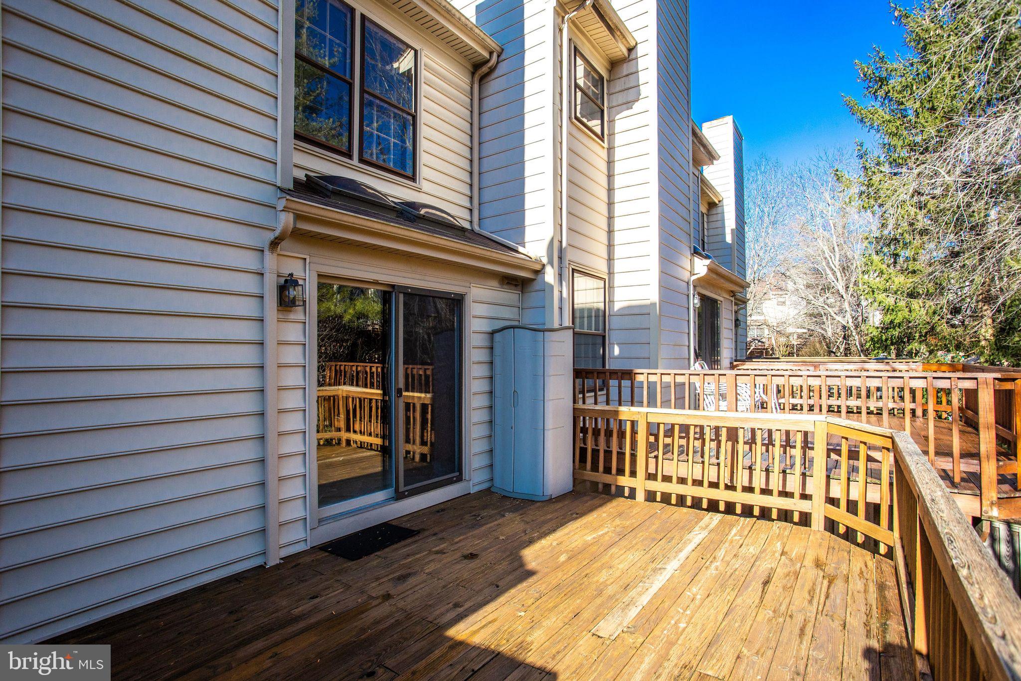 POTOMAC GROVE - Residential