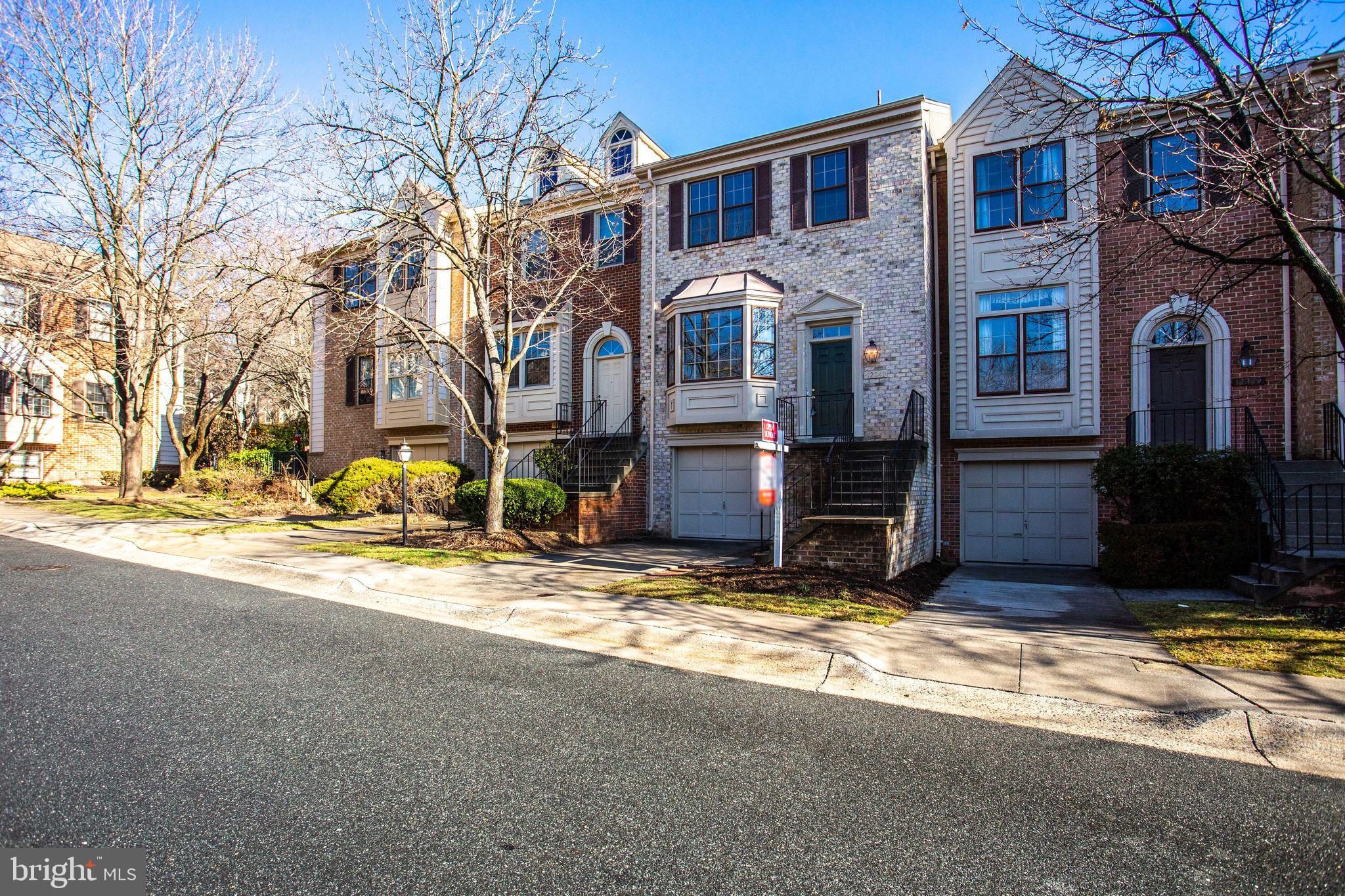 POTOMAC GROVE - Residential