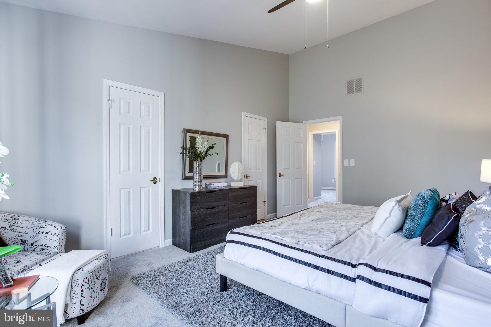 POTOMAC GROVE - Residential