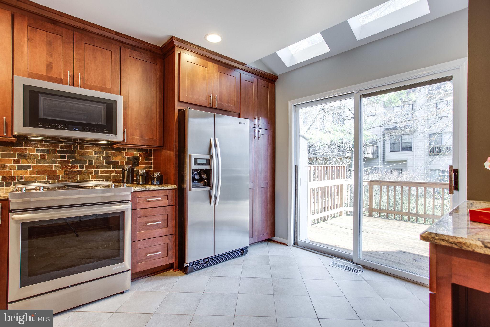 POTOMAC GROVE - Residential