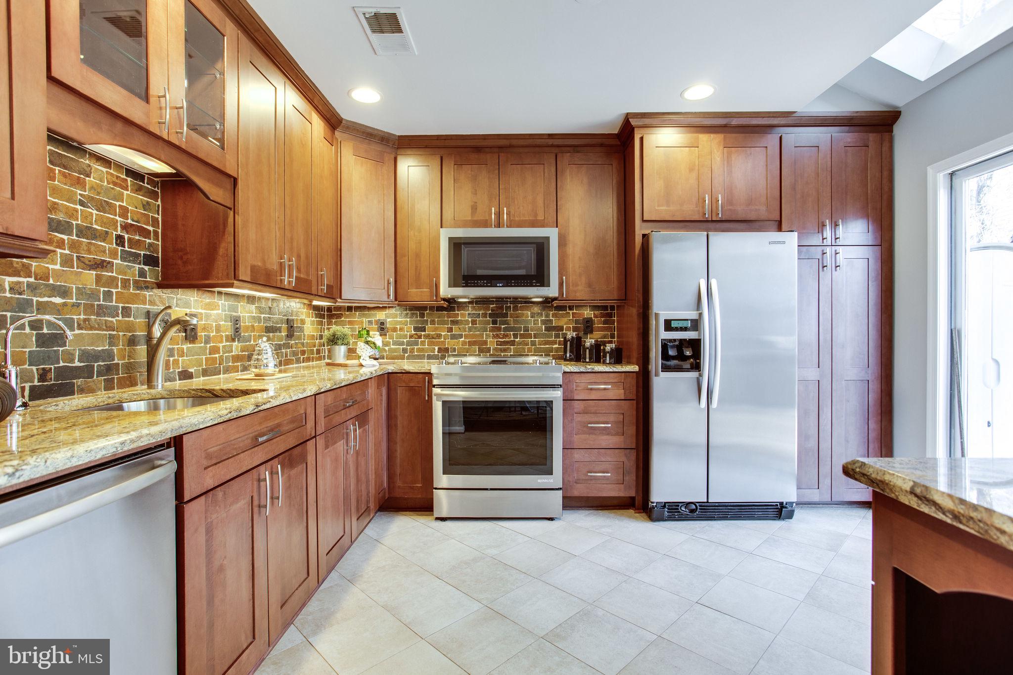 POTOMAC GROVE - Residential