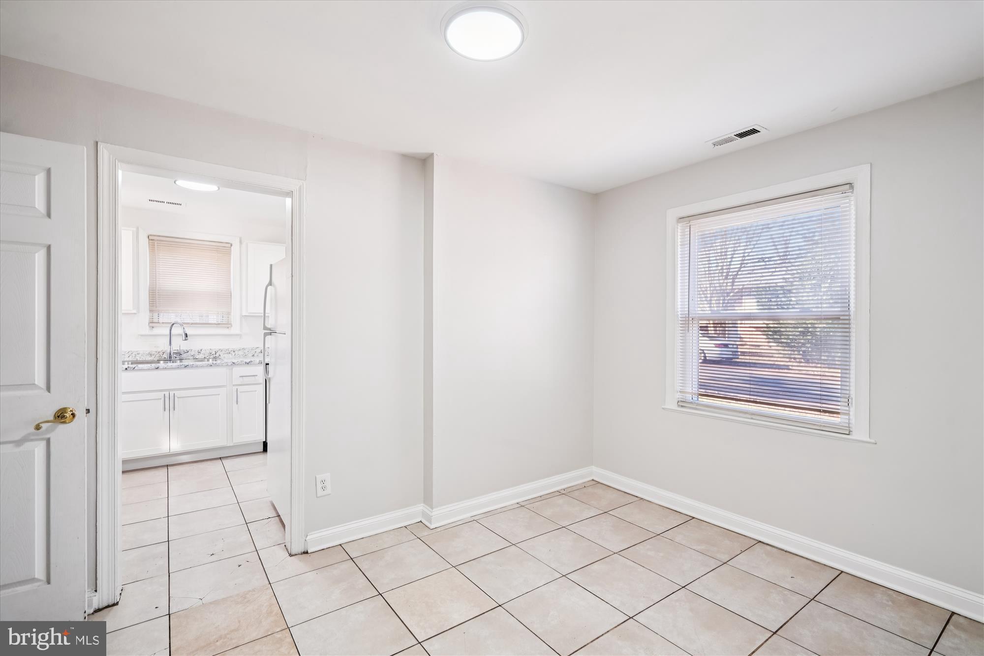 HOLLYWOOD ON THE HILL - Residential