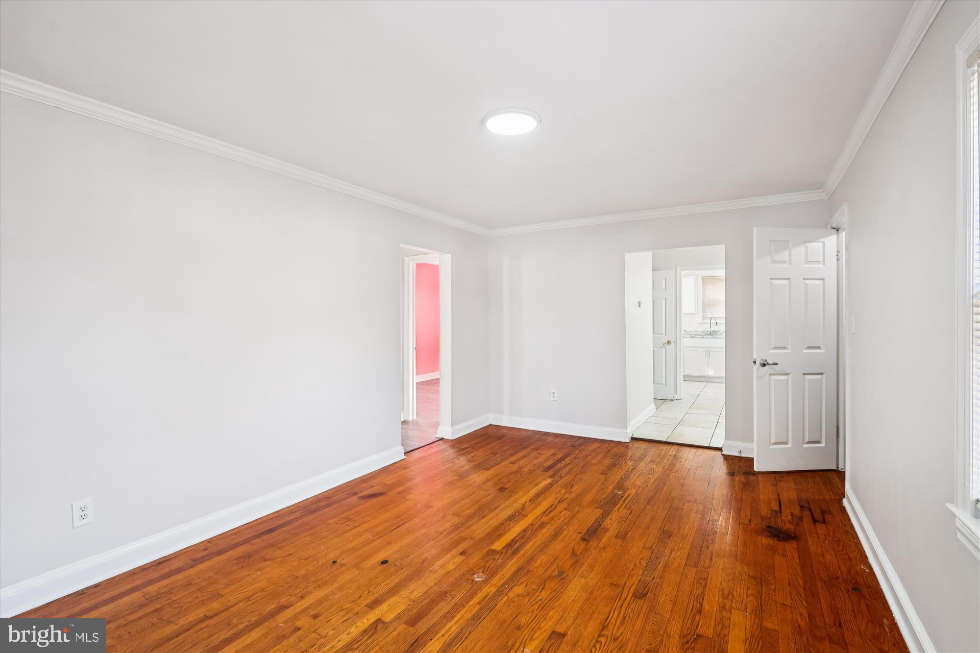 HOLLYWOOD ON THE HILL - Residential