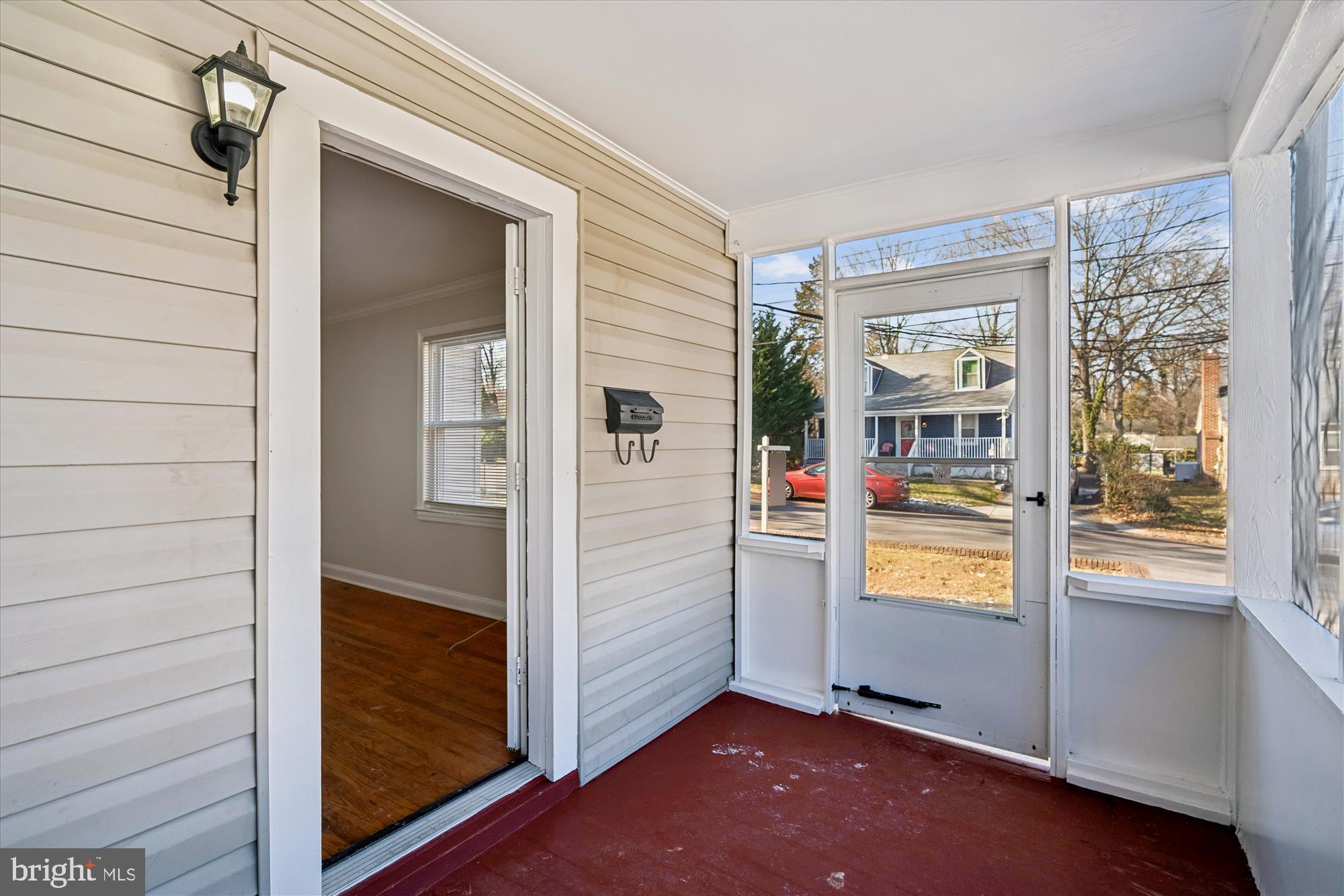 HOLLYWOOD ON THE HILL - Residential