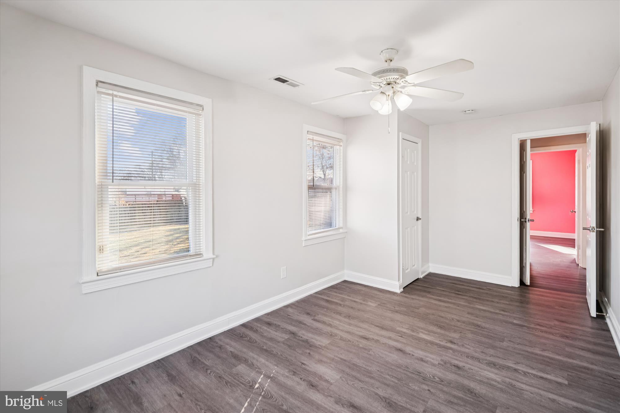 HOLLYWOOD ON THE HILL - Residential