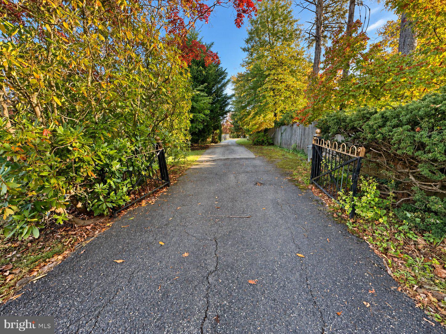 203 N PROVIDENCE ROAD