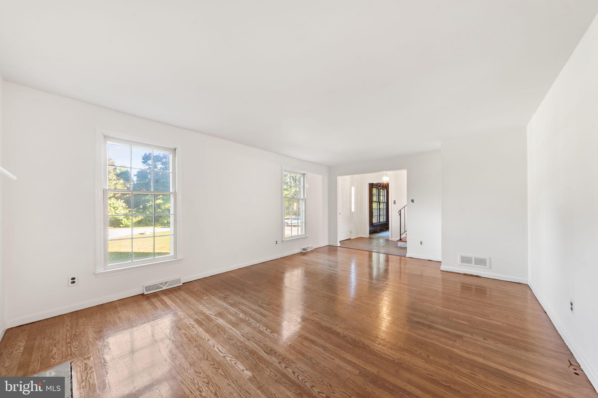 203 N PROVIDENCE ROAD