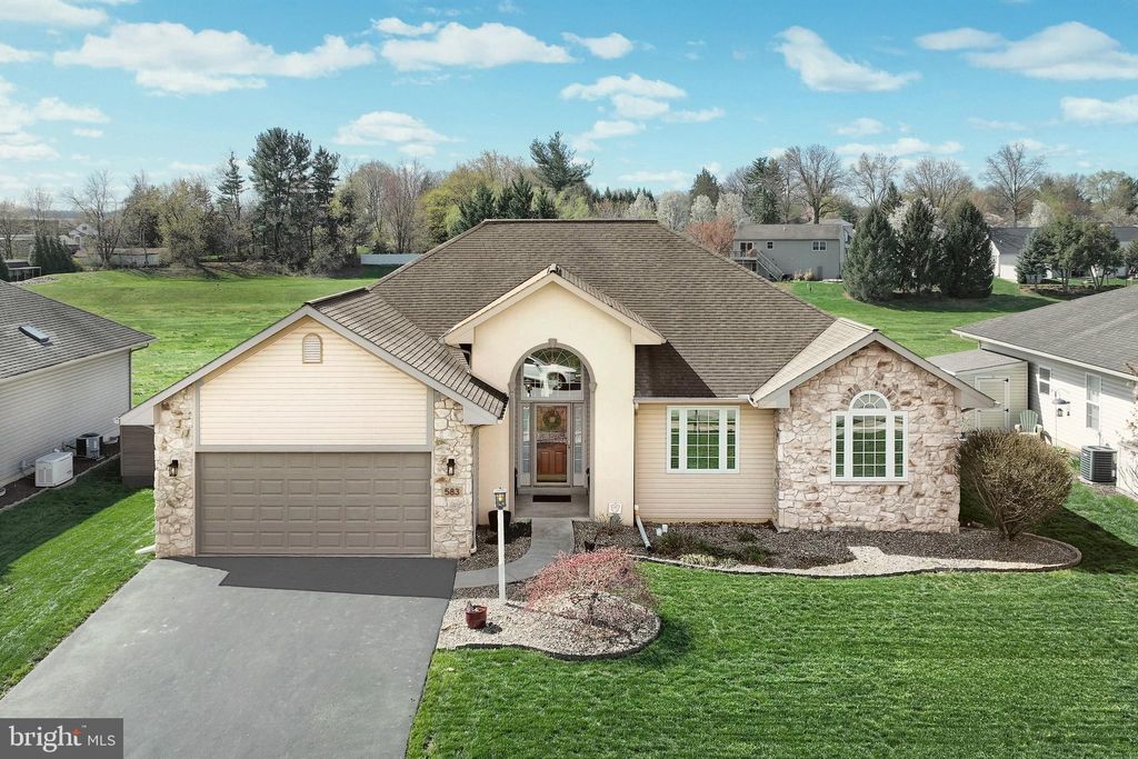 Photo of 583 Blossom Trail, MOUNT JOY, PA 17552 (MLS # PALA2067030)