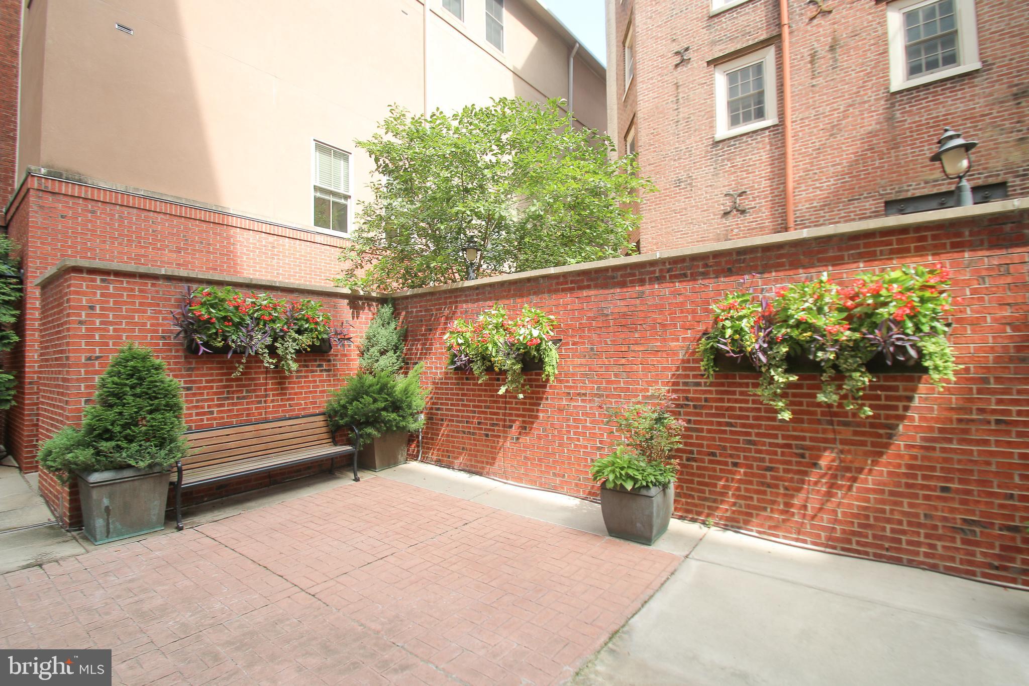 OLD CITY - Residential Lease