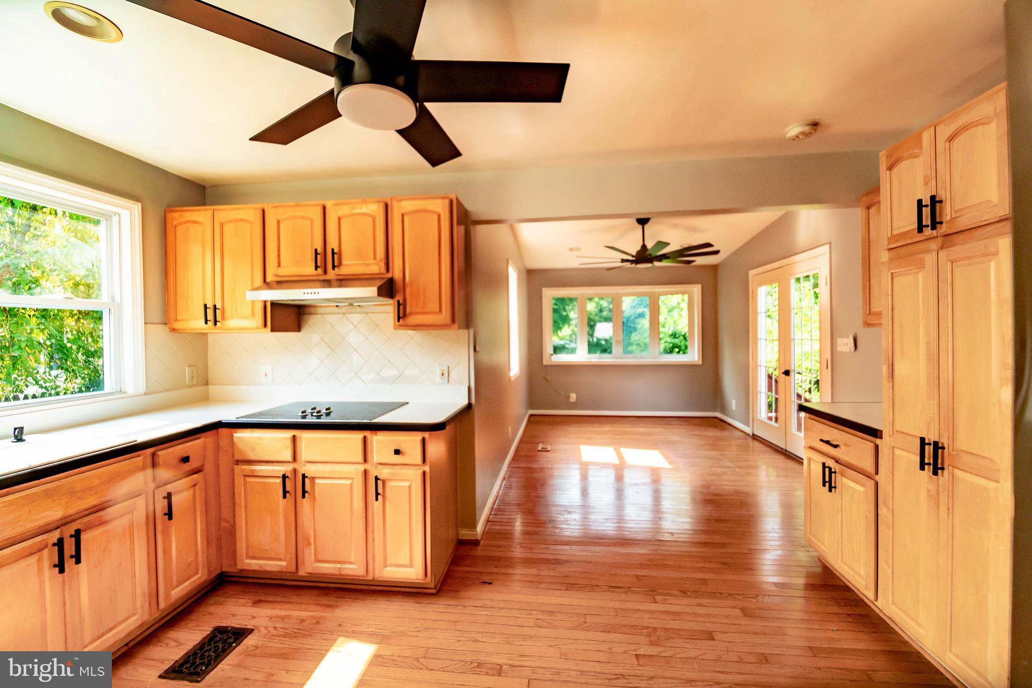 FAIRFAX WOODS - Residential