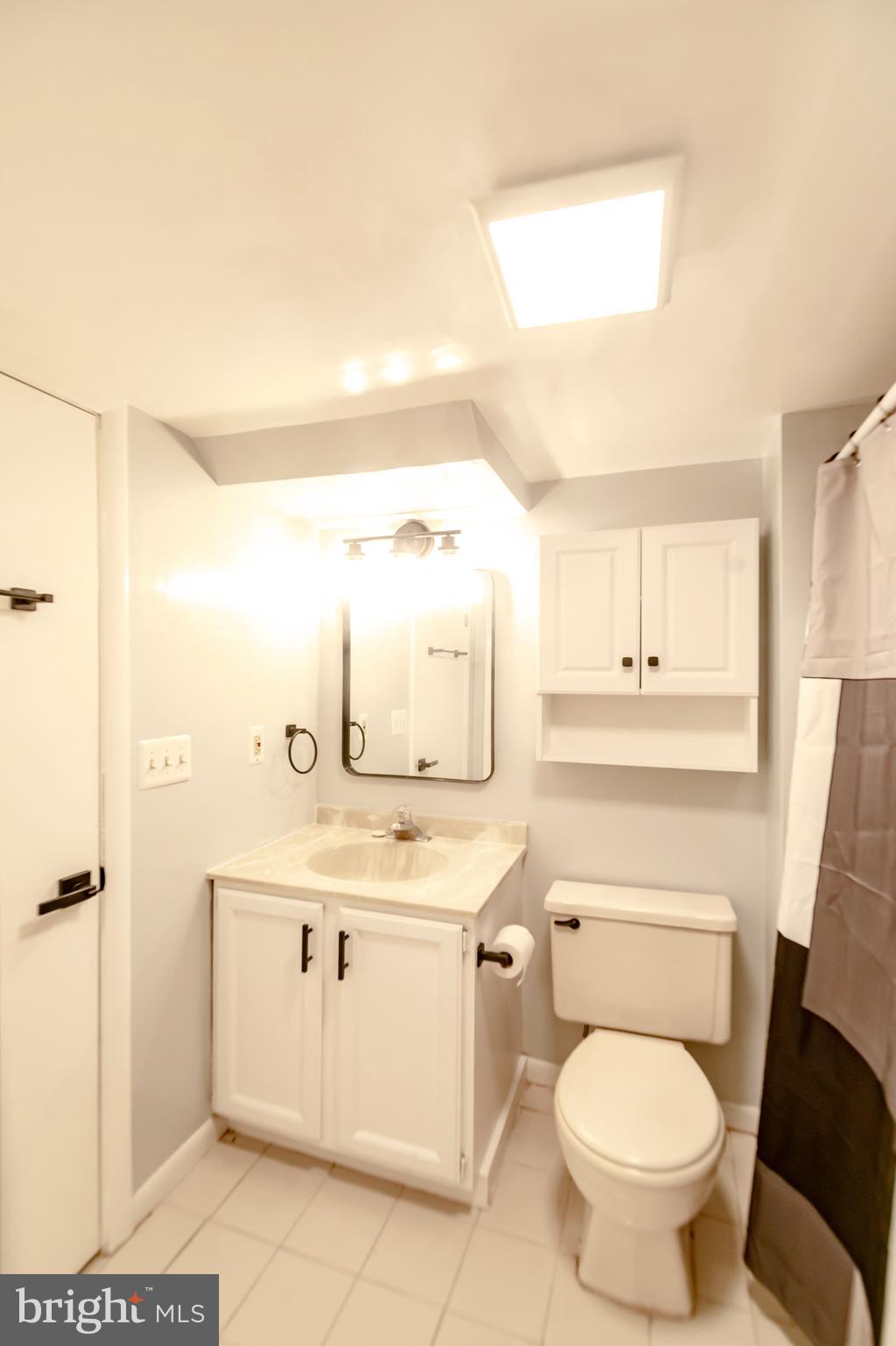 FAIRFAX WOODS - Residential