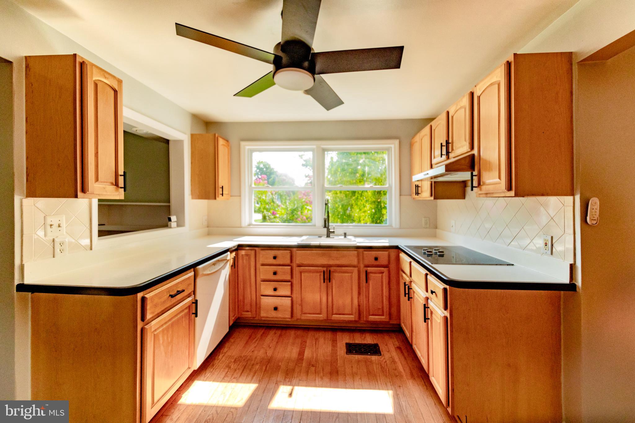 FAIRFAX WOODS - Residential