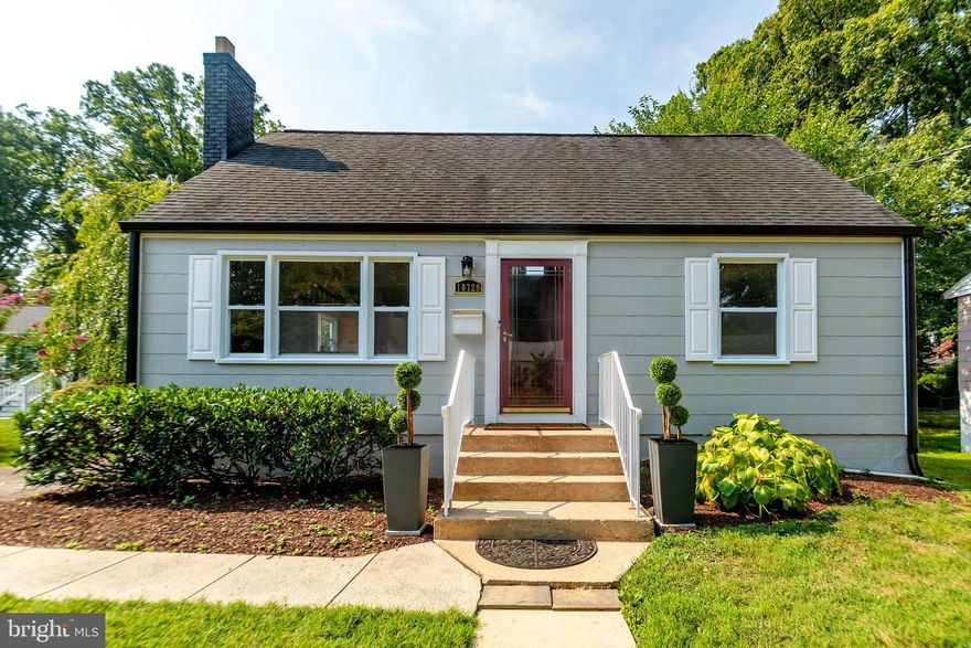 Nestled in a quiet neighborhood , just around the corner from I-66, Route 123, Oak Marr Golf Course and Rec-Center. Rare opportunity to purchase a non-HOA single family home with excellent school system and large flat yard for less than the price of a condo in this area.  Need TLC and home is being sold "AS-IS" but home has recently been updated to include new light fixtures, door hardware, paint throughout the interior and exterior, new premium gutters, refinished hardwood floors, and many other updates. 

The main level features a spacious living room with fireplace, a kitchen with stainless appliances, an updated expanded dining/sunroom opening to an outdoor deck, two bedrooms, and one full bath. Upstairs offer 2 additional bedrooms and another bathroom with shower. The updated lower level can be turned into another bedroom/rec room with full ensuite bathroom, and it includes a flex space for exercise/office/storage etc., utility room, and a walk-up basement. 

The exterior offers off-street parking for multiple cars, and a deep 1/4 acre fenced lot with tons of potential for future home expansion, a pool, a large garden or anything else that would make this your family's perfect forever home.