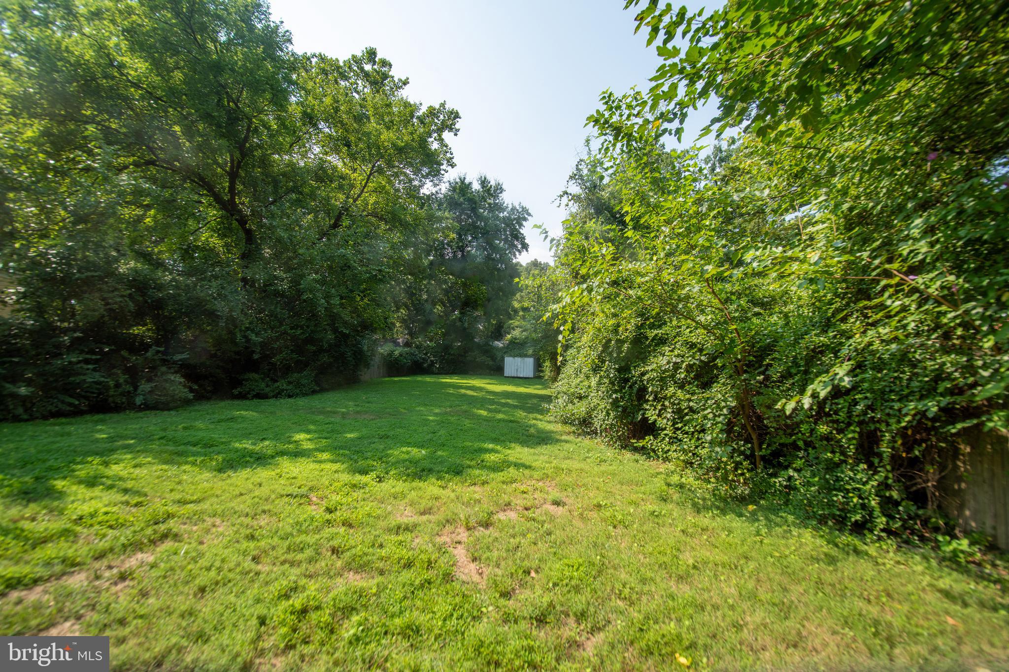 FAIRFAX WOODS - Residential